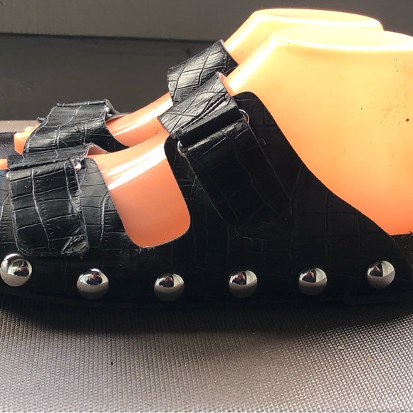 Sam & Libby Black Leather with Studs Buckle Sandals Size 8 - Picture 2 of 13